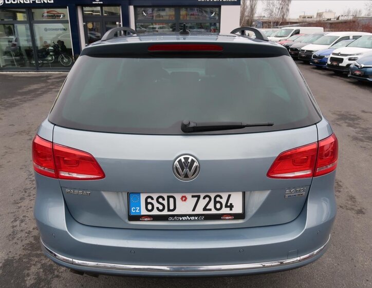 Volkswagen Passat Kombi 2,0 l 103 kw
