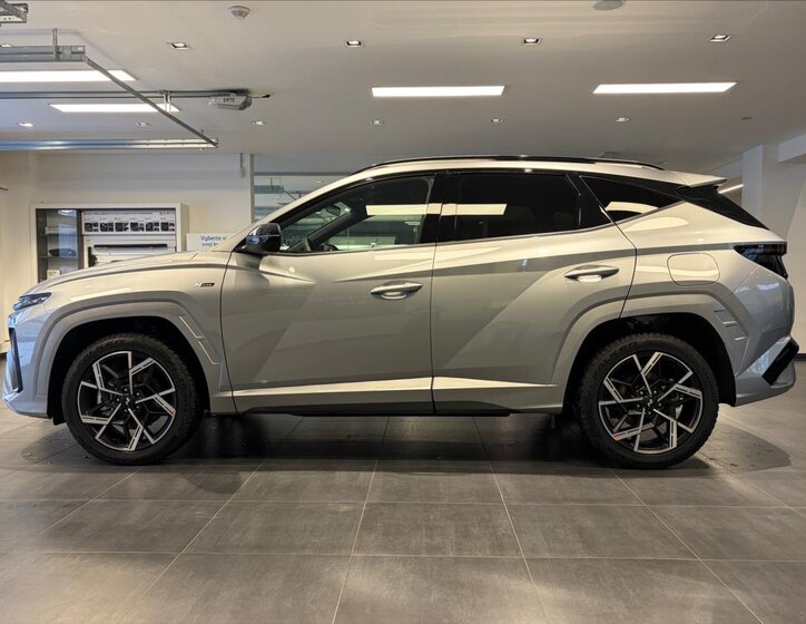 Hyundai Tucson SUV 1,6 l 176 kw