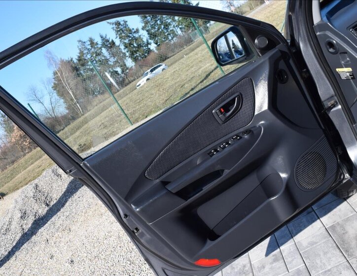 Hyundai Tucson SUV 2,0 l 104 kw