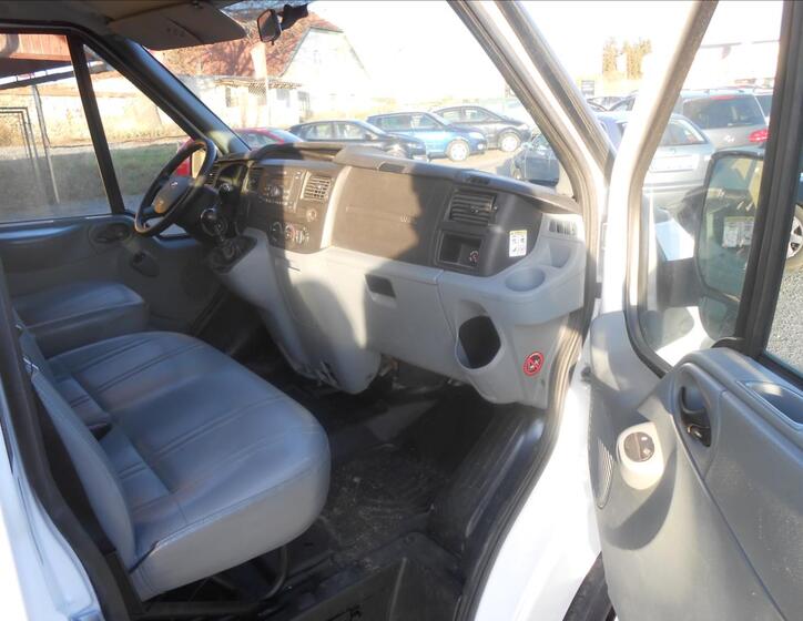 Ford Transit 16