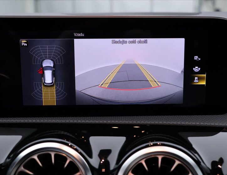 Mercedes-Benz CLA Kombi 2,0 l 225 kw