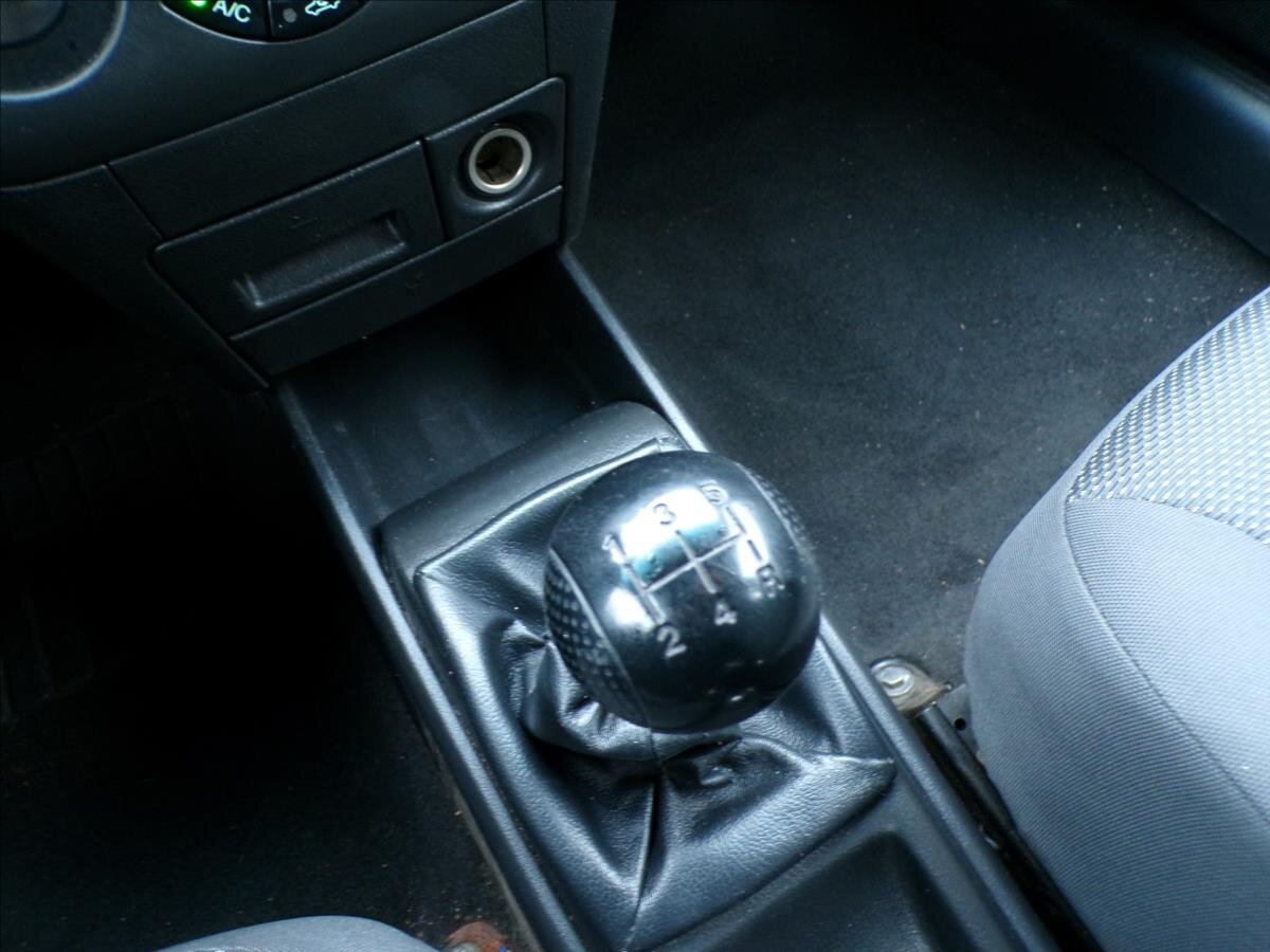 Chevrolet Aveo Sedan 1,2 l 53 kw