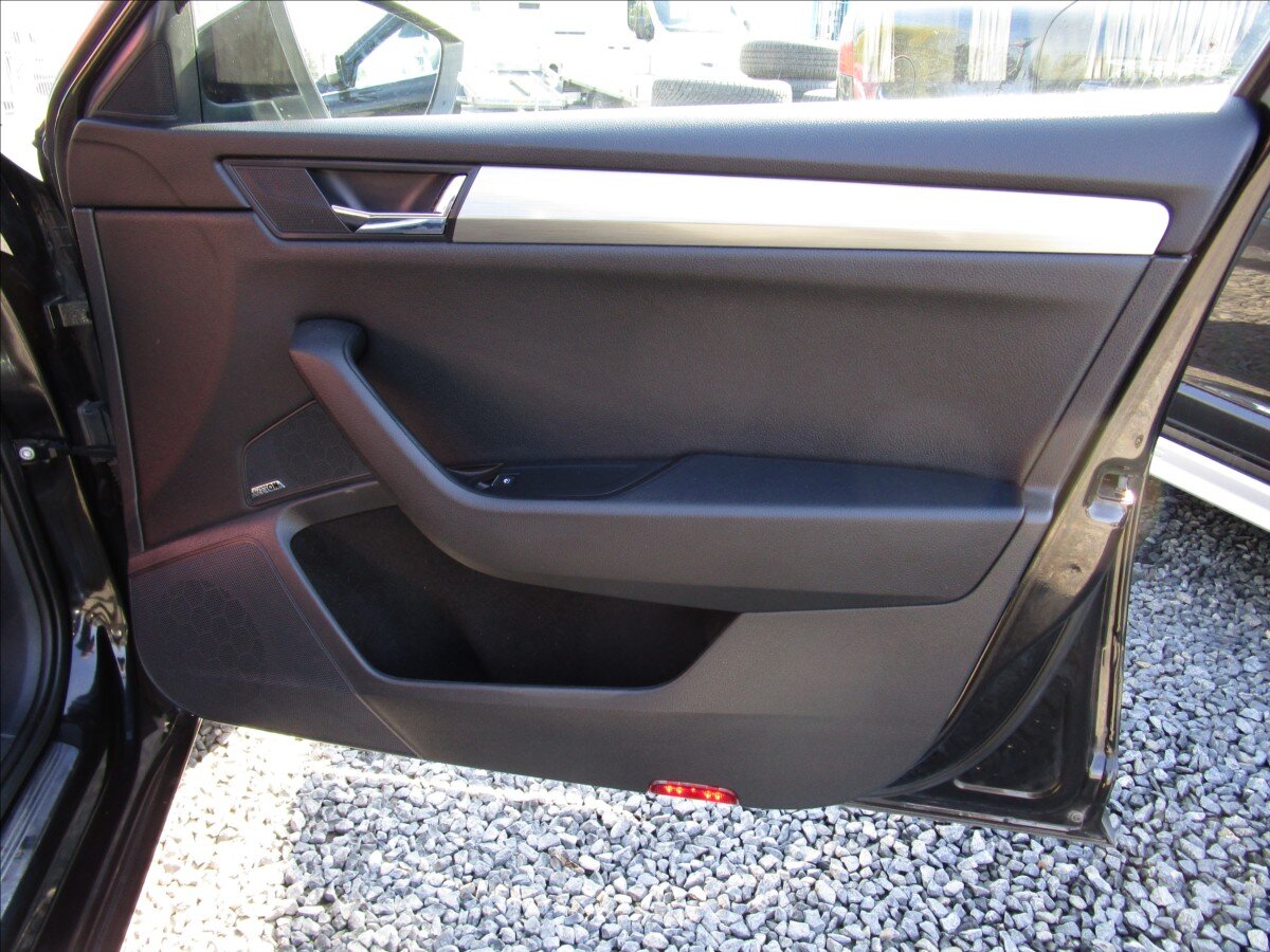 Škoda Superb Kombi 2,0 l 110 kw