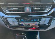 Toyota C-HR SUV / Terénní 2,0 l 112 kw