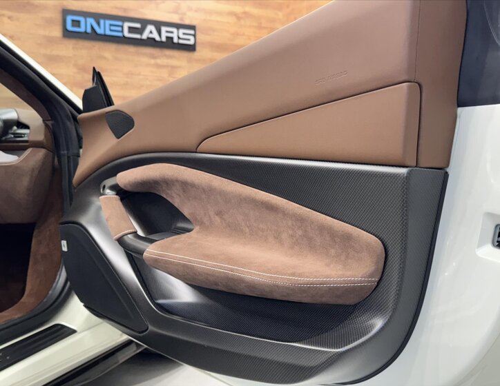 Ferrari F8 Kabriolet 3,9 l 530 kw