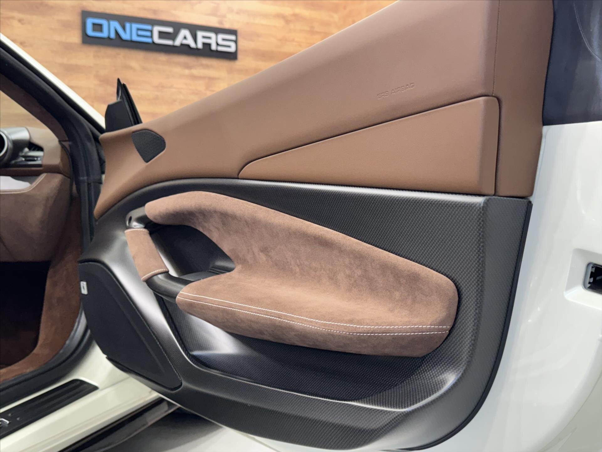 Ferrari F8 Kabriolet 3,9 l 530 kw