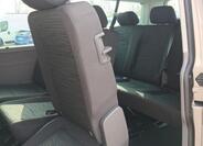 Volkswagen Caravelle 13