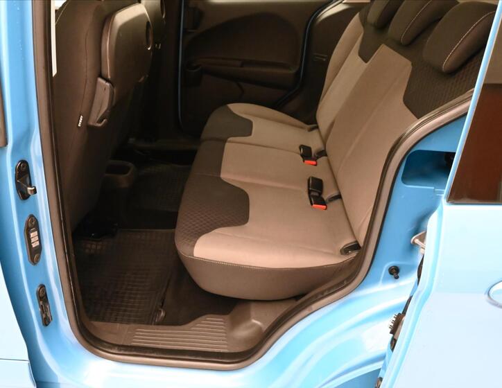 Ford Tourneo Courier 14