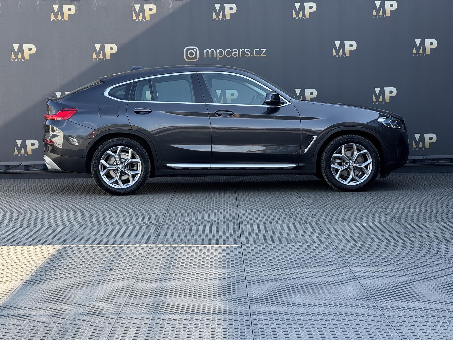 BMW X4 SUV / Terénní 2,0 l 140 kw