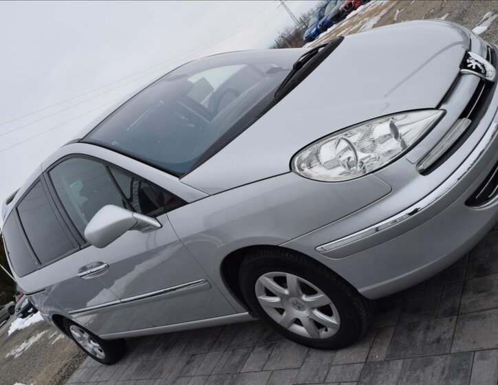 Peugeot 807 MPV 2,0 l 100 kw