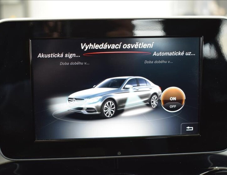 Mercedes-Benz Třídy C Sedan / Limuzína 2,1 l 125 kw