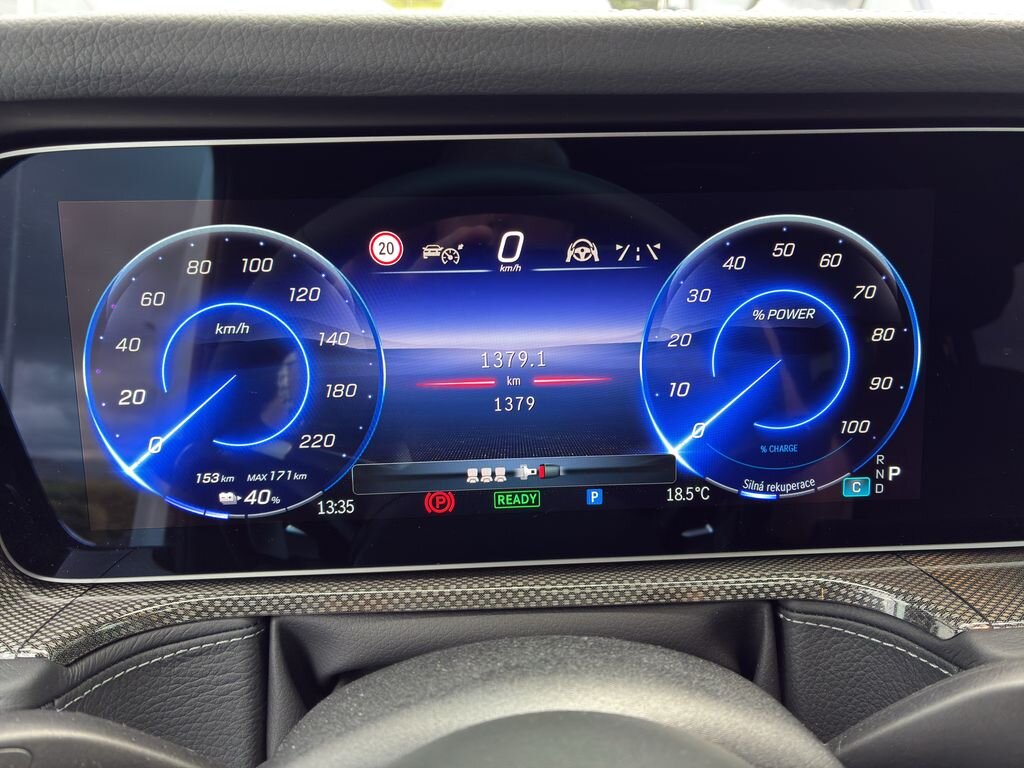 Mercedes-Benz Třídy G SUV / Terénní 0,0 432 kw