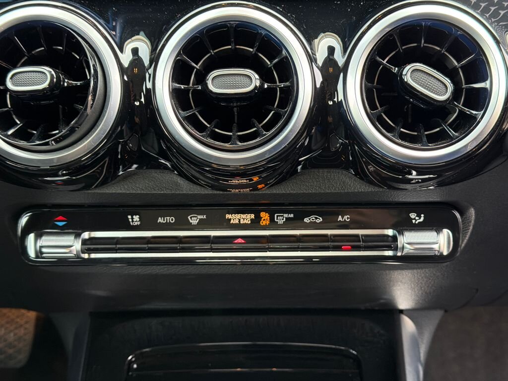 Mercedes-Benz GLB SUV / Terénní 2,0 l 85 kw