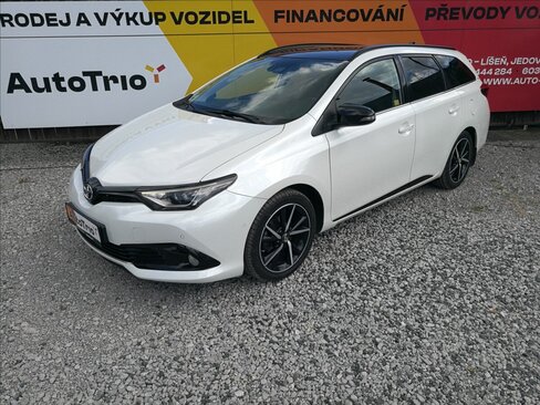 Toyota Auris Kombi 1,6 l 97 kw