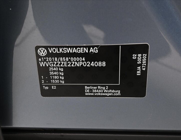 Volkswagen ID.4 12