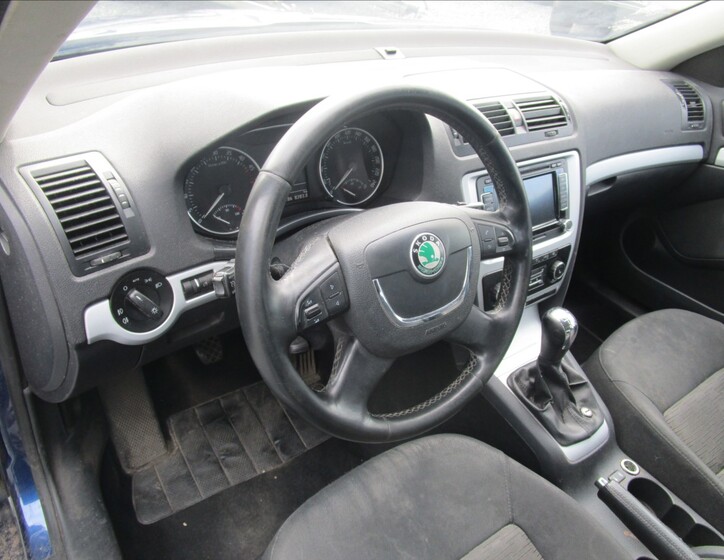 Škoda Octavia 10