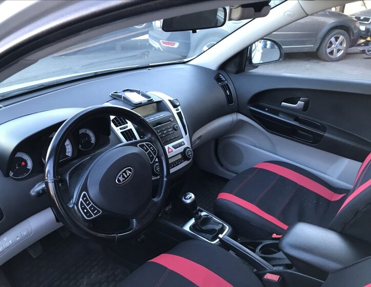 KIA Ceed Kombi 2,0 l 103 kw