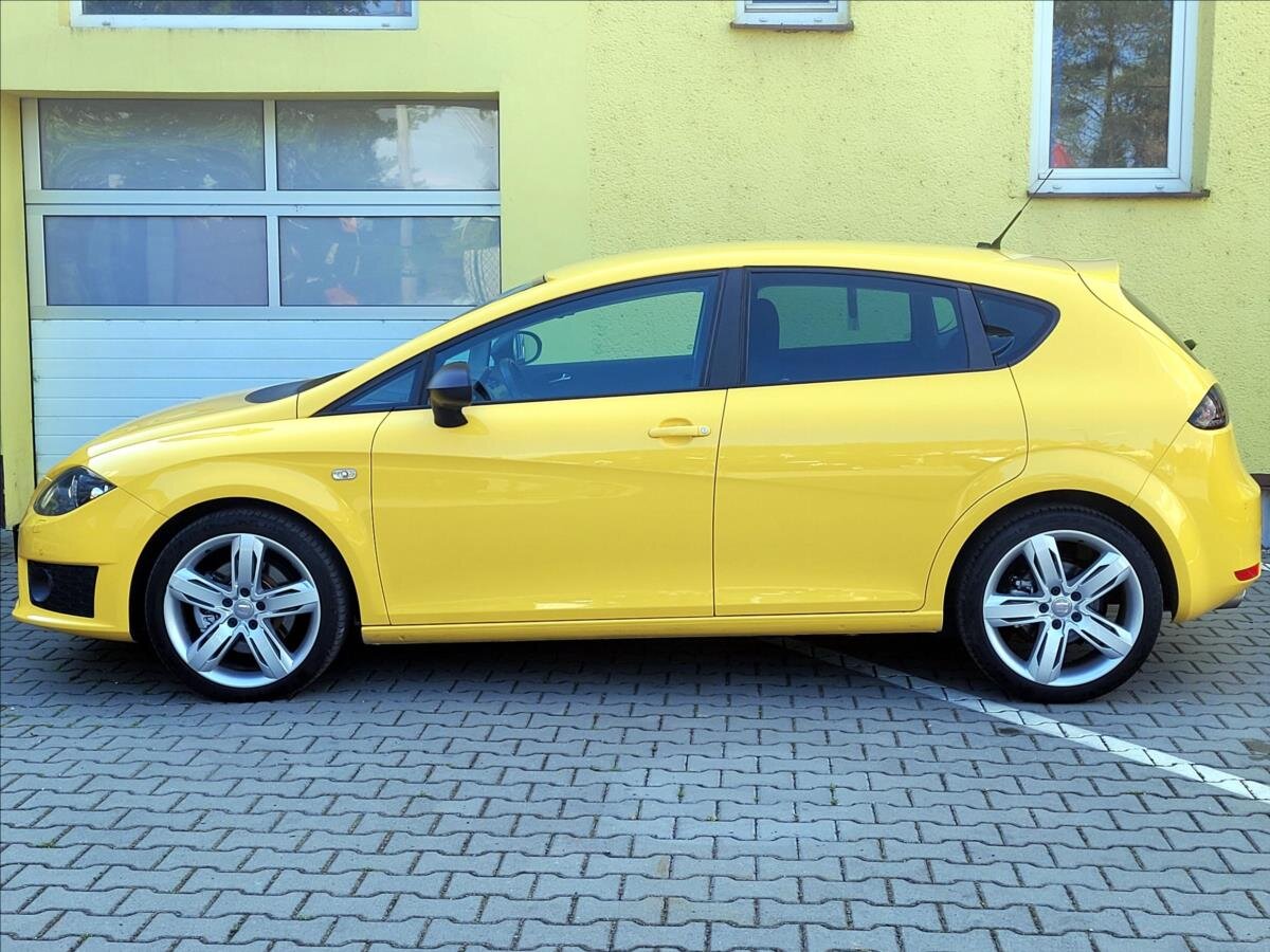 Seat Leon Hatchback 2,0 l 185 kw