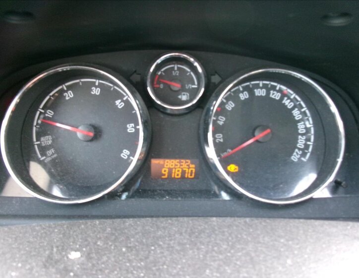 Opel Antara SUV 2,2 l 120 kw