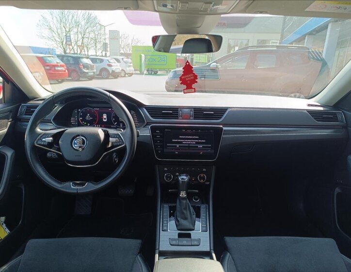 Škoda Superb Liftback 2,0 l 110 kw