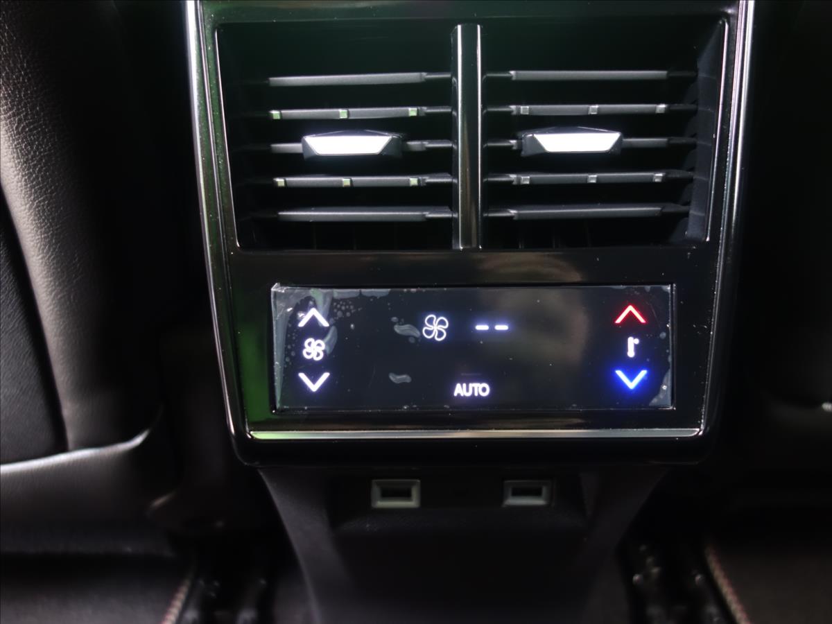 DS Automobiles DS7 Crossback