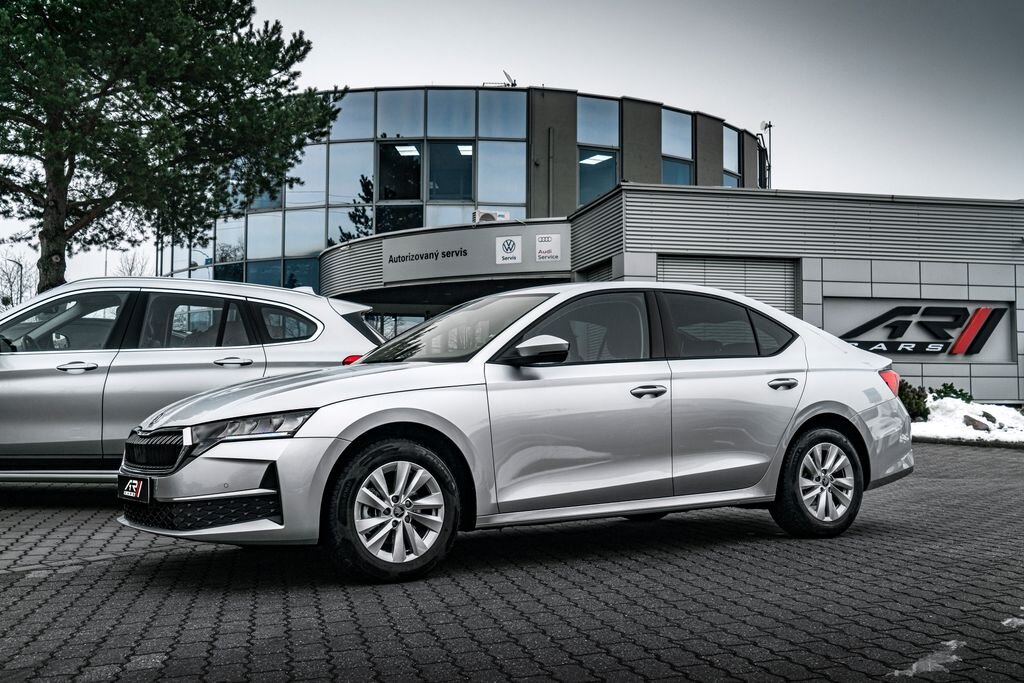 Škoda Octavia Sedan / Limuzína 1,5 l 110 kw