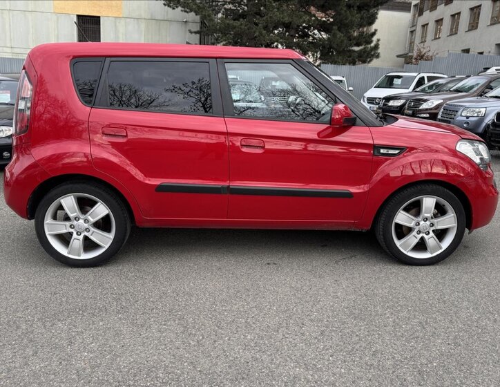 KIA Soul Hatchback 1,6 l 94 kw