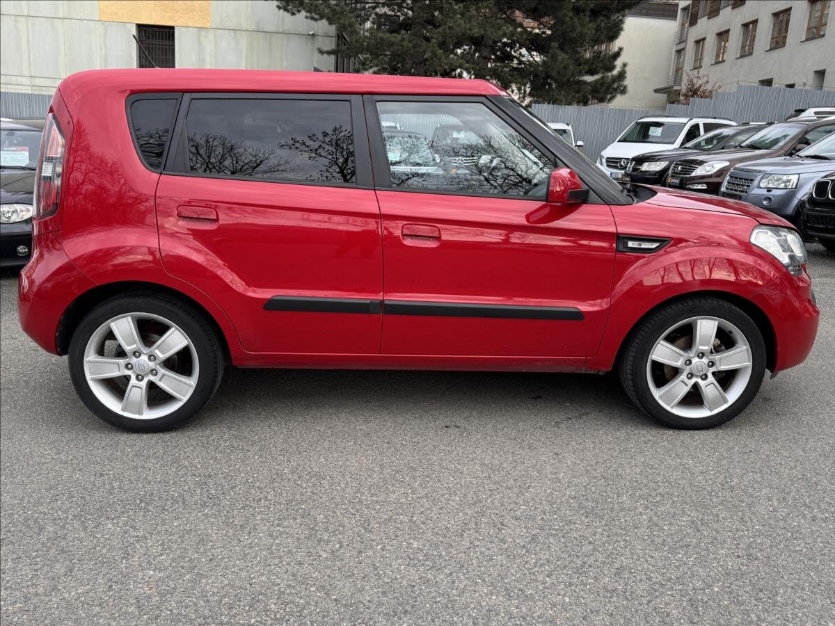 KIA Soul Hatchback 1,6 l 94 kw