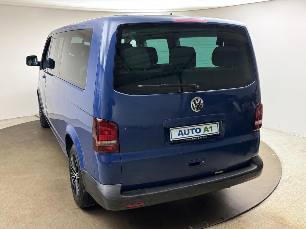 Volkswagen Transporter Kombi 2,5 l 96 kw