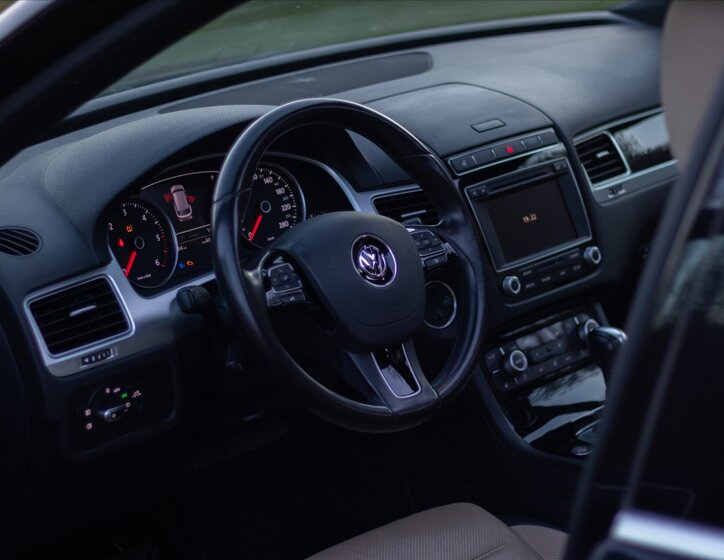 Volkswagen Touareg 25