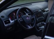 Volkswagen Touareg 25