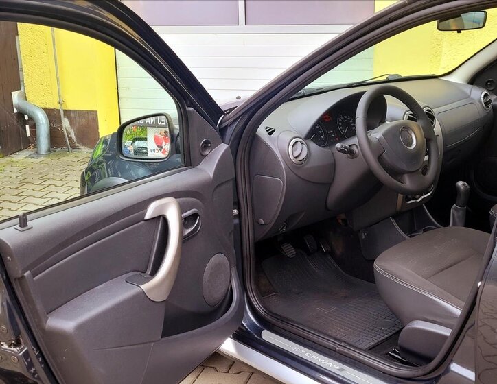 Dacia Sandero Hatchback 1,6 l 62 kw