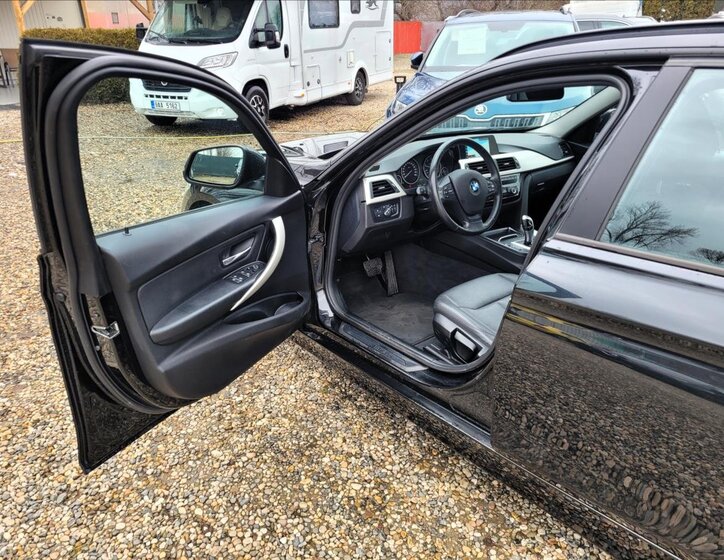 BMW Řada 3 Kombi 2,0 l 100 kw