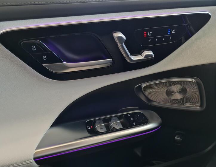 Mercedes-Benz Třídy C 12