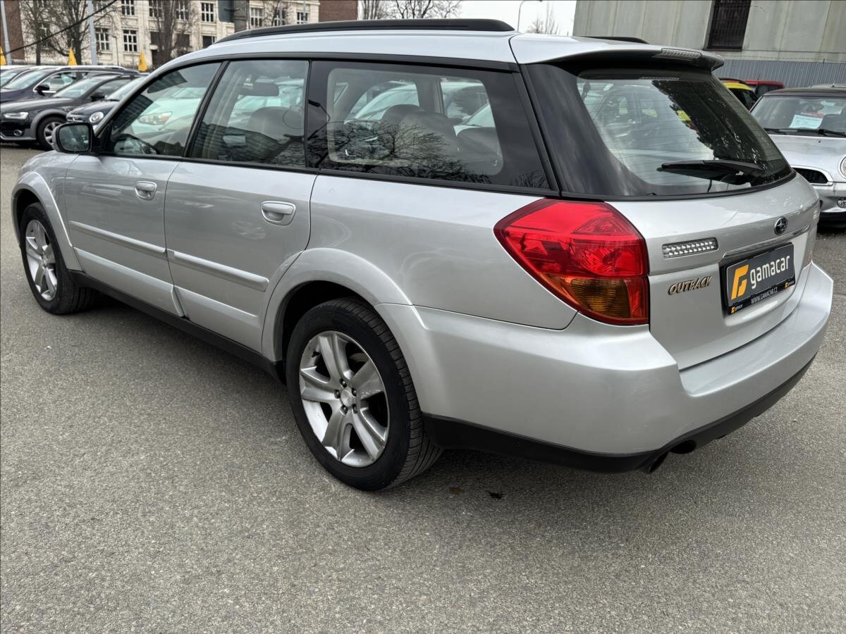 Subaru Legacy Kombi 3,0 l 180 kw