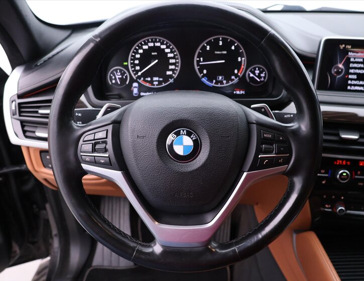BMW X6 SUV / Terénní 3,0 l 230 kw