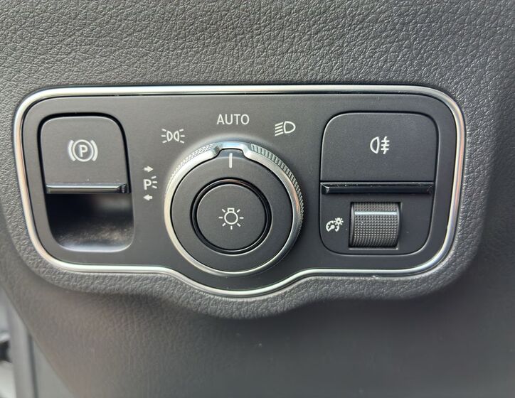 Mercedes-Benz GLA 21