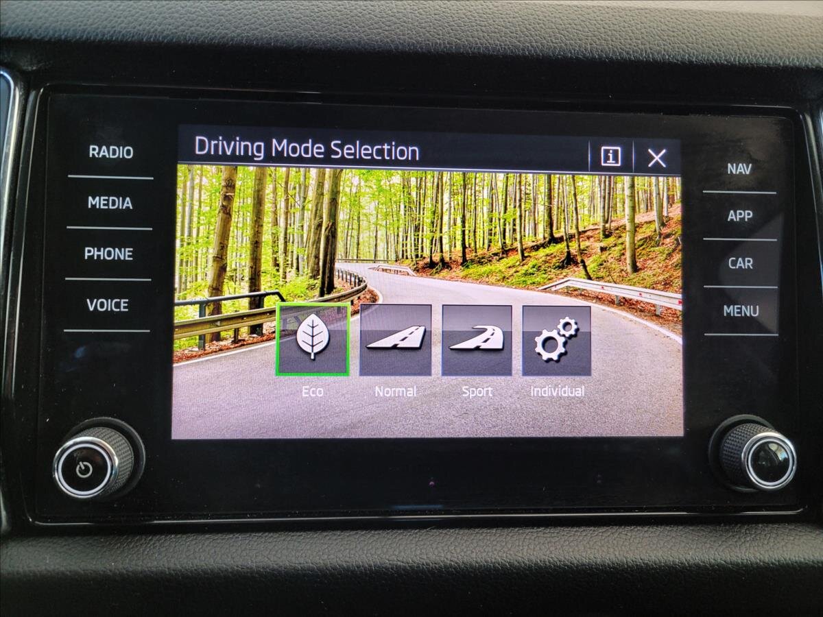 Škoda Kodiaq SUV / Terénní 1,5 l 110 kw