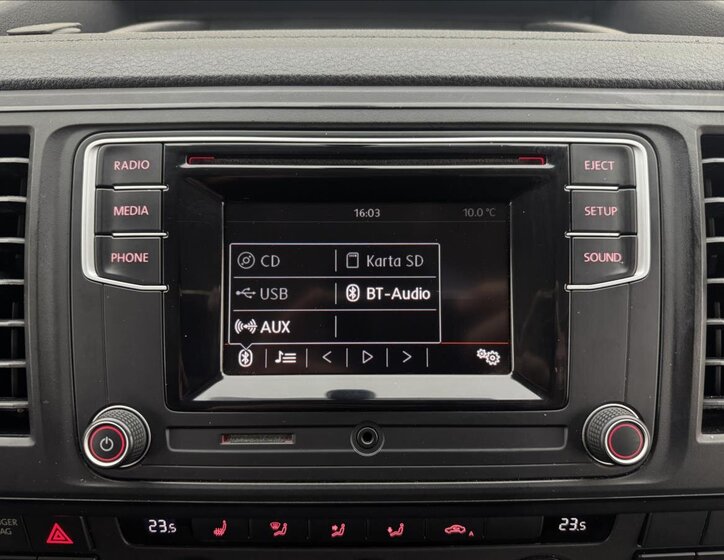 Volkswagen Caravelle Kombi 2,0 l 110 kw