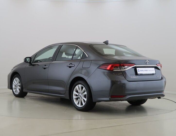 Toyota Corolla Sedan / Limuzína 1,8 l 72 kw
