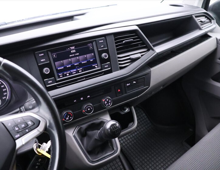 Volkswagen Transporter Kombi 2,0 l 110 kw