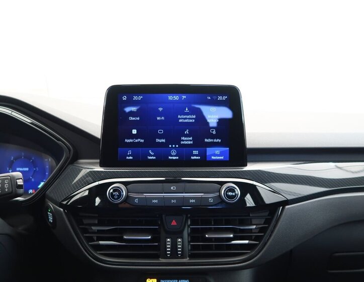 Ford Kuga SUV / Terénní 2,0 l 88 kw