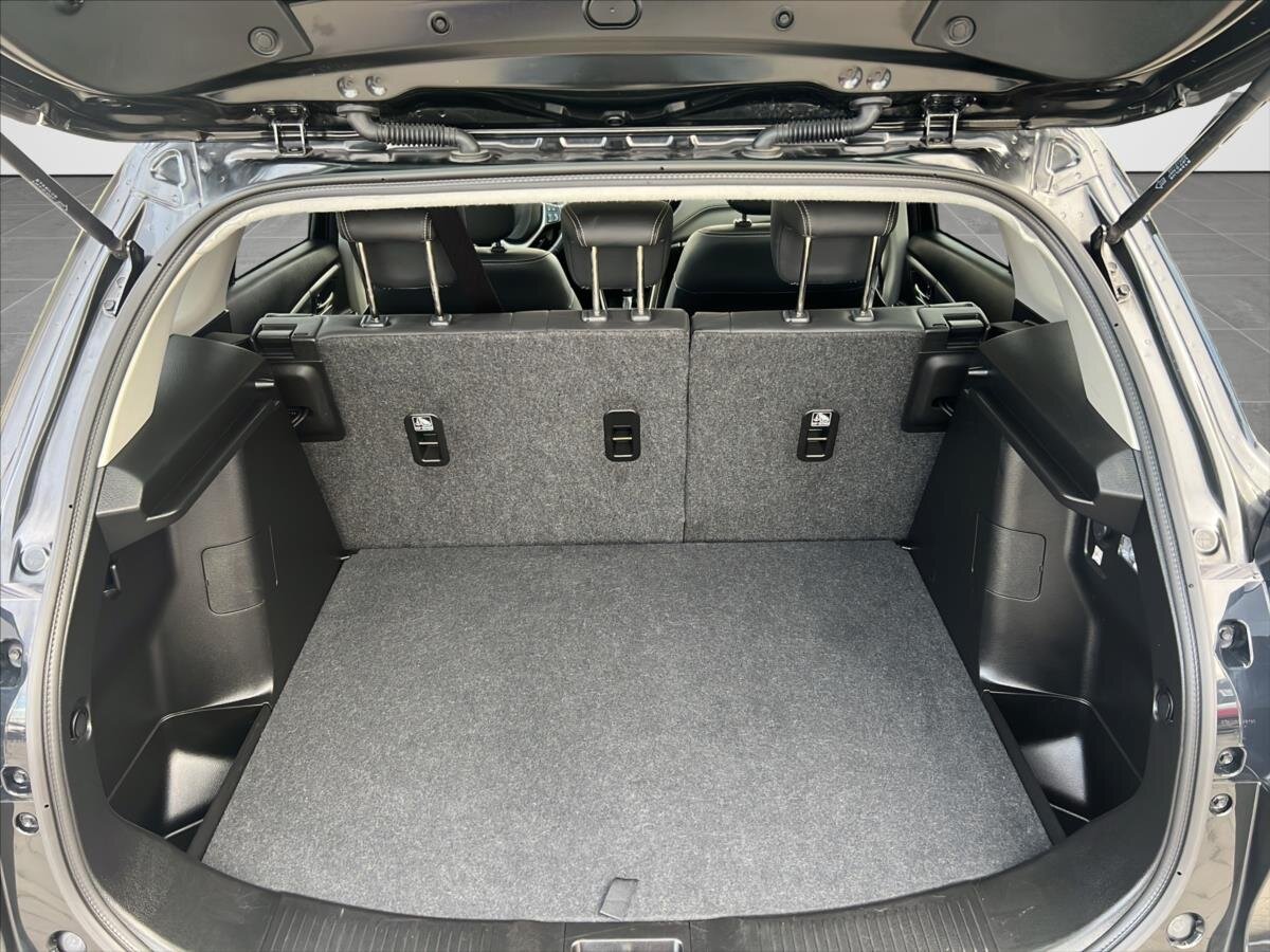 Suzuki S-Cross SUV 1,5 l 75 kw