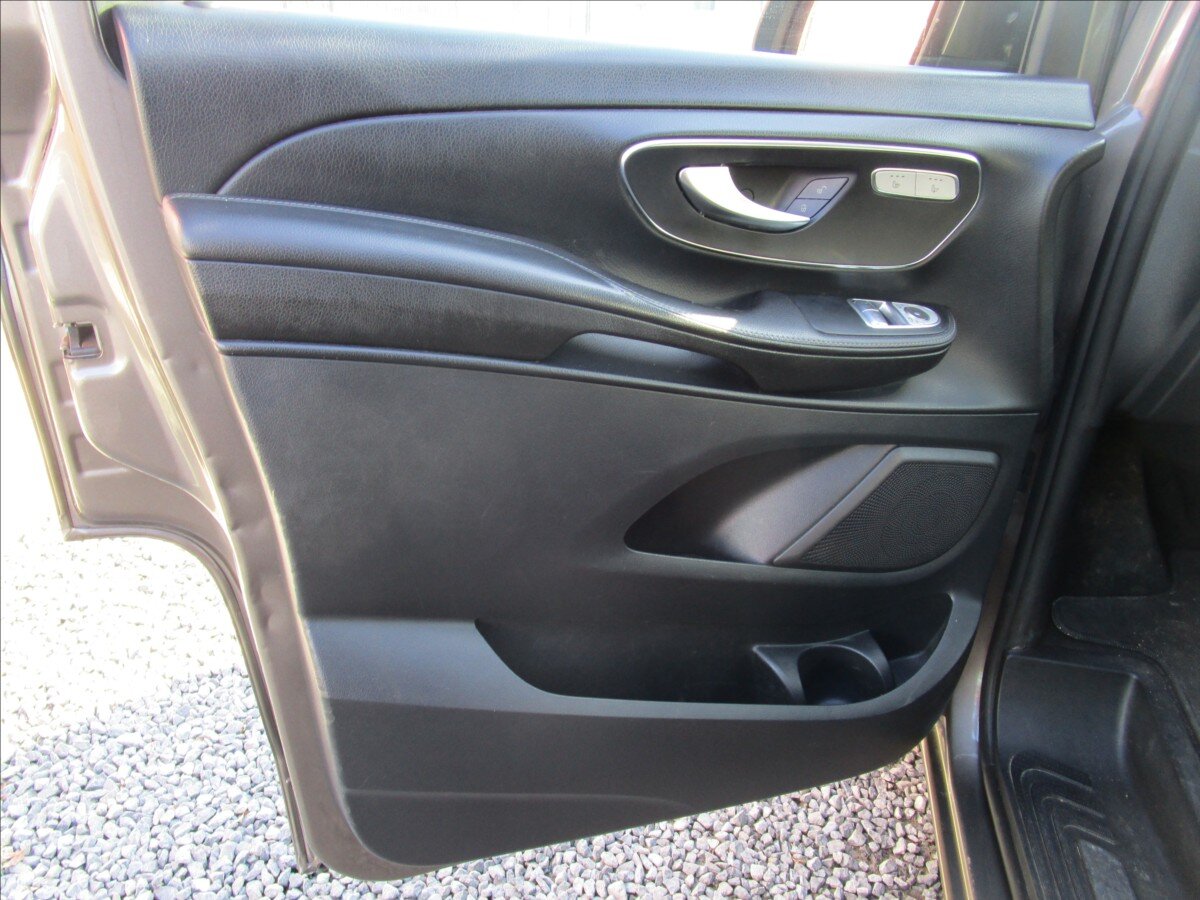 Mercedes-Benz Třídy V Kombi 2,1 l 140 kw