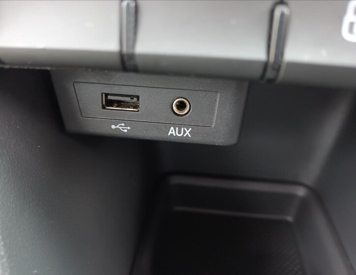 Škoda Rapid Hatchback 999,0 81 kw