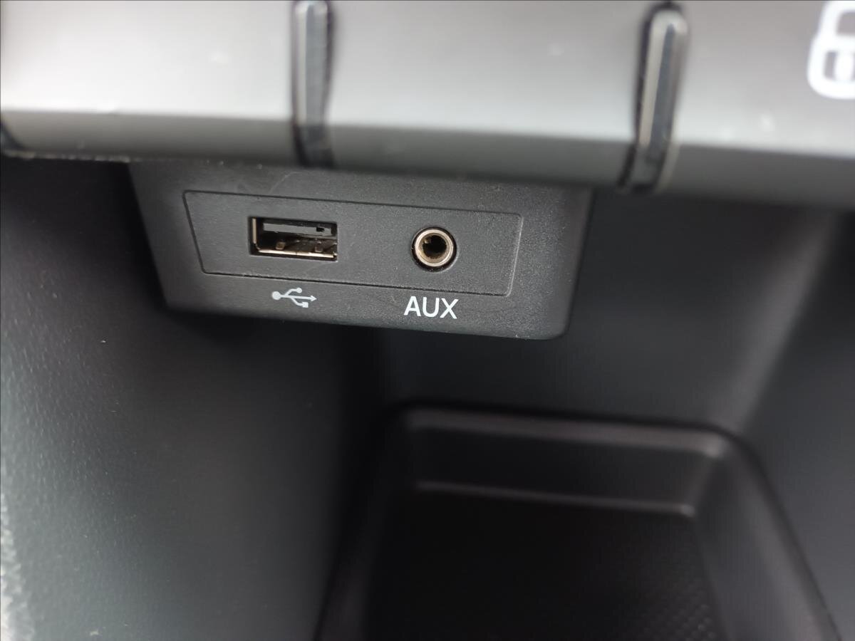 Škoda Rapid Hatchback 999,0 81 kw