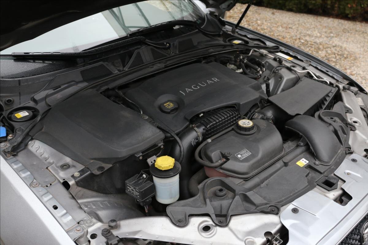 Jaguar XF Kombi 3,0 l 177 kw