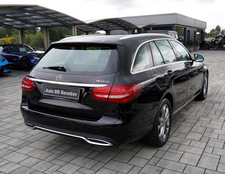 Mercedes-Benz Třídy C 6