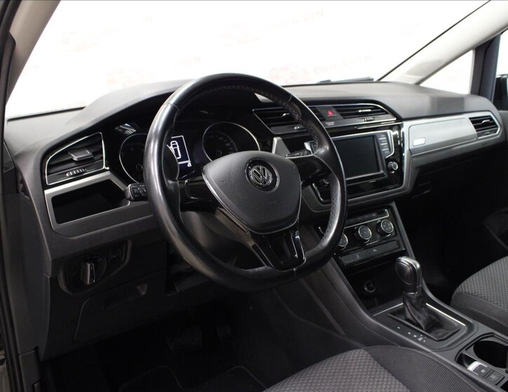 Volkswagen Touran MPV 1,4 l 110 kw