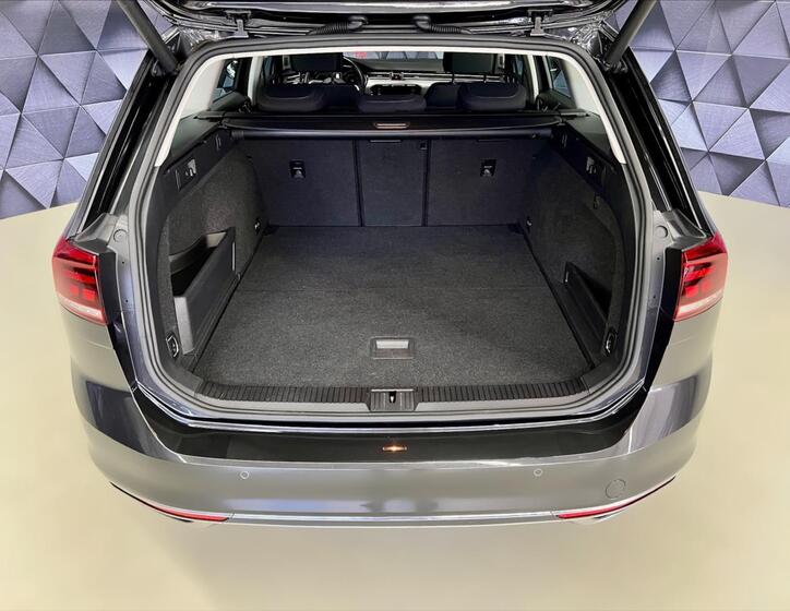 Volkswagen Passat 30